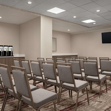 Hilton Garden Inn Philadelphia-Fort Washington Εξωτερικό φωτογραφία