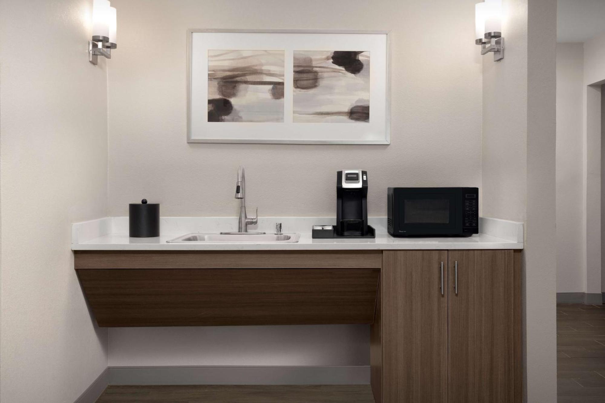 Hilton Garden Inn Philadelphia-Fort Washington Εξωτερικό φωτογραφία
